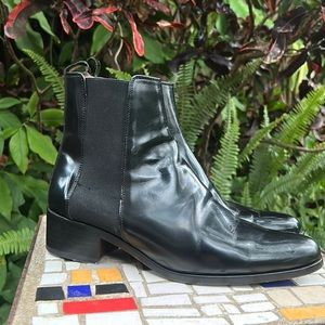 Qüero handmade in Spain black patent leather ankle boots booties, Jonndo 2016